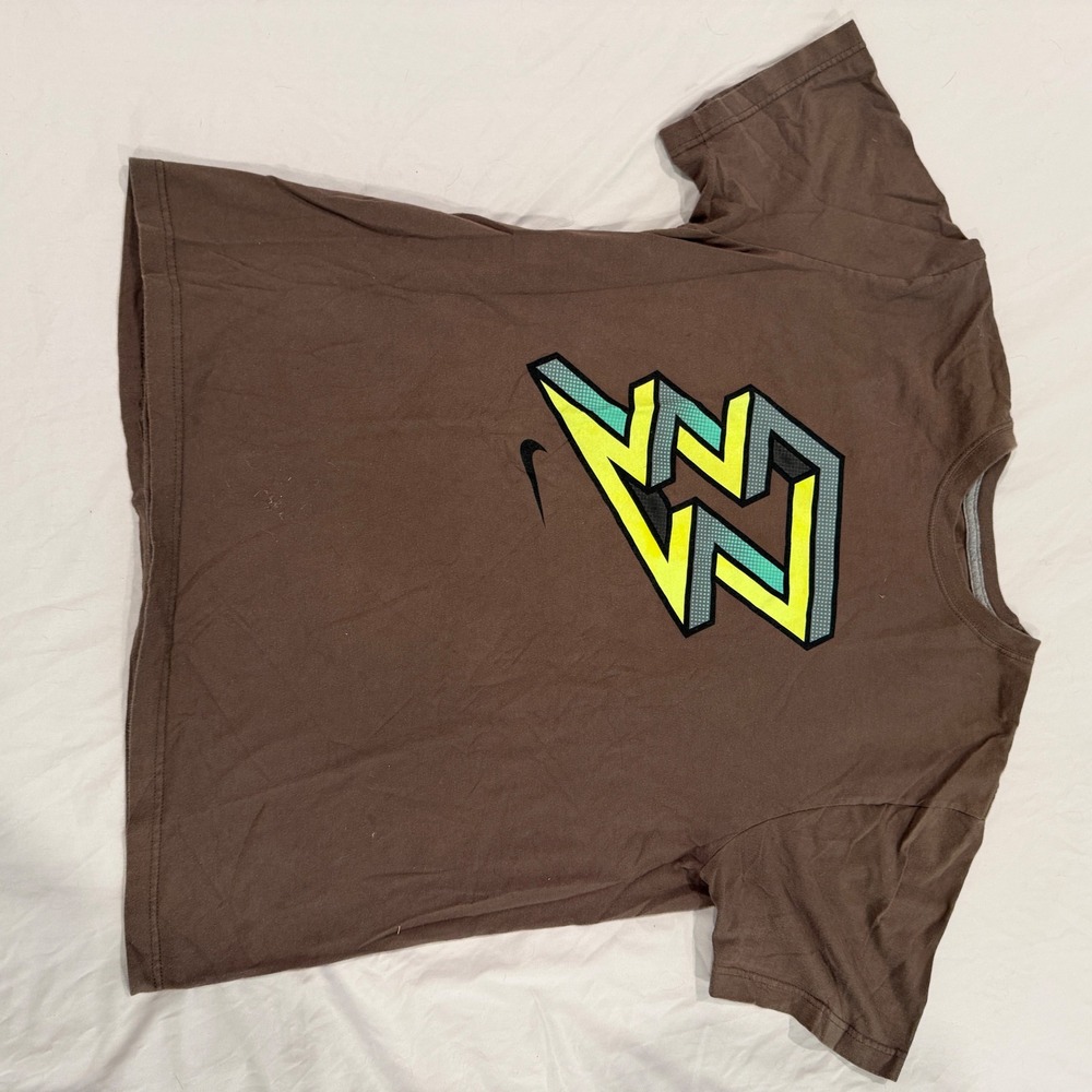 Nike Mens Graphic T-Shirt Brown Geometric Lightning Bolt Logo Tee Size L